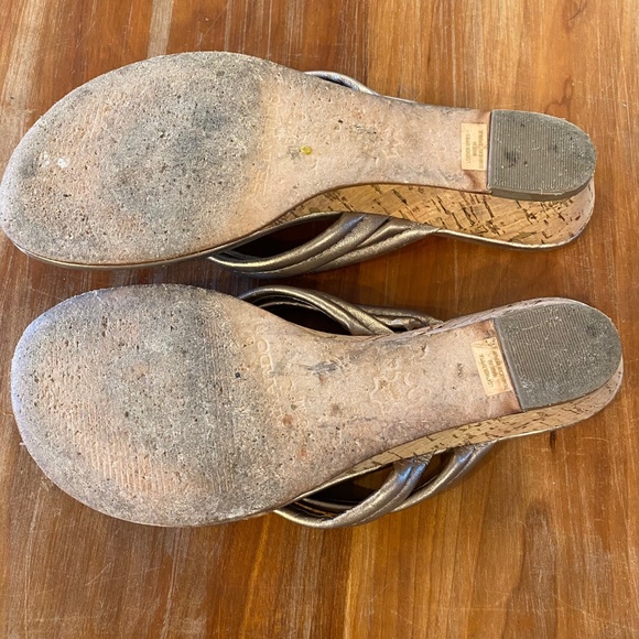 Bernardo Miami Wedge Platinum/Calf 6.5 - Picture 2 of 3